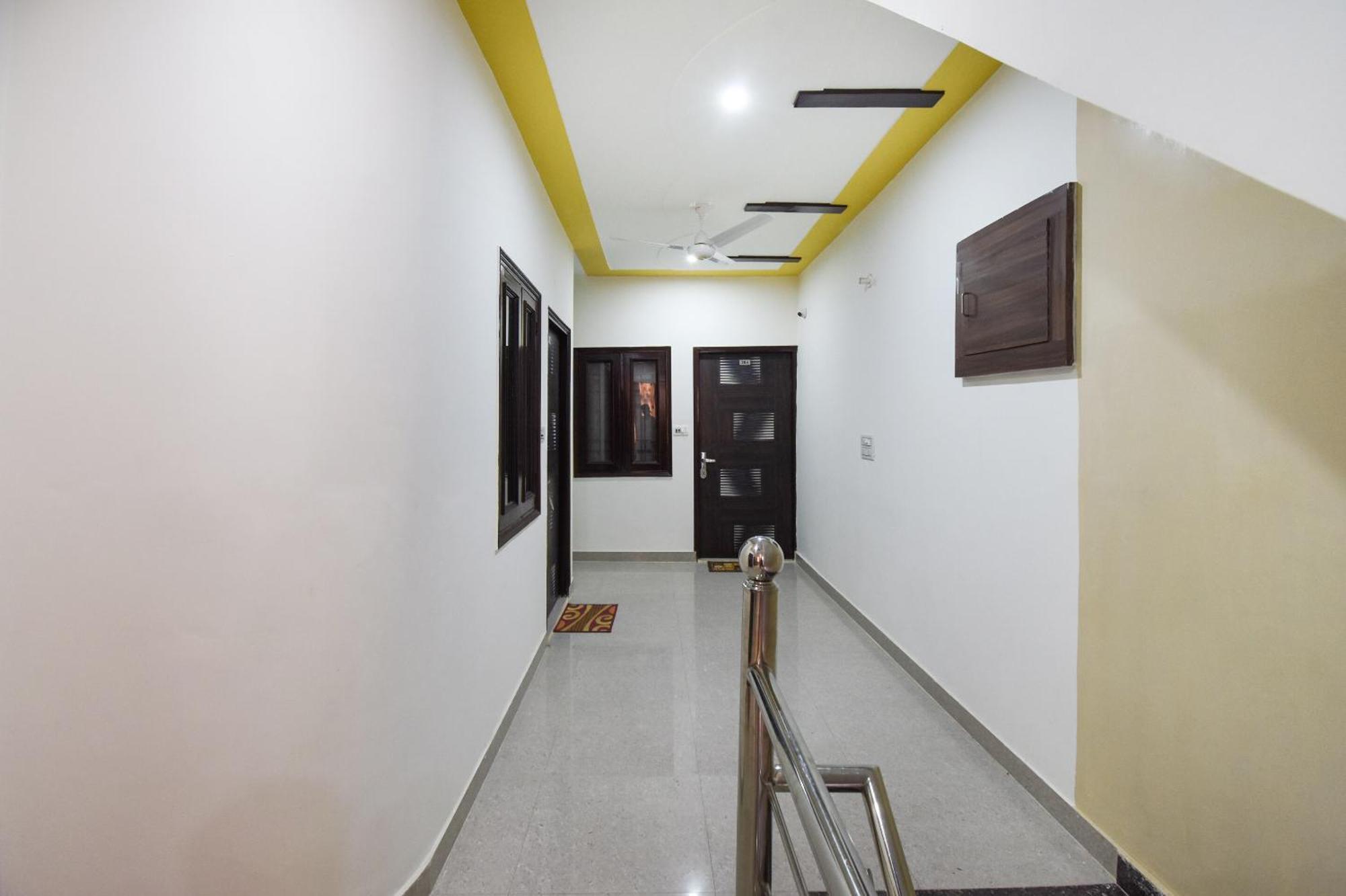 OYO 72080 Hotel Chandigarh inn Buitenkant foto